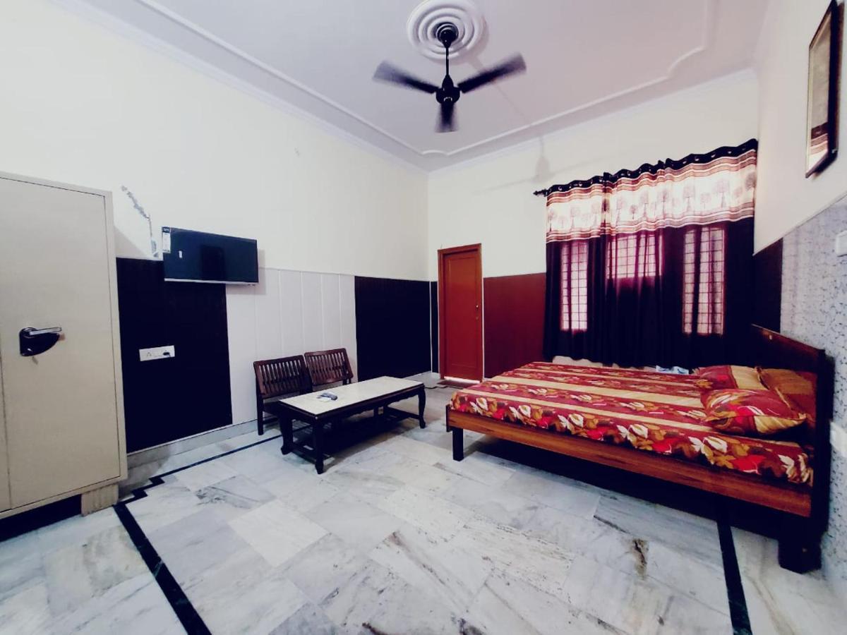 Royal Estate Villa Amritsar Bagian luar foto